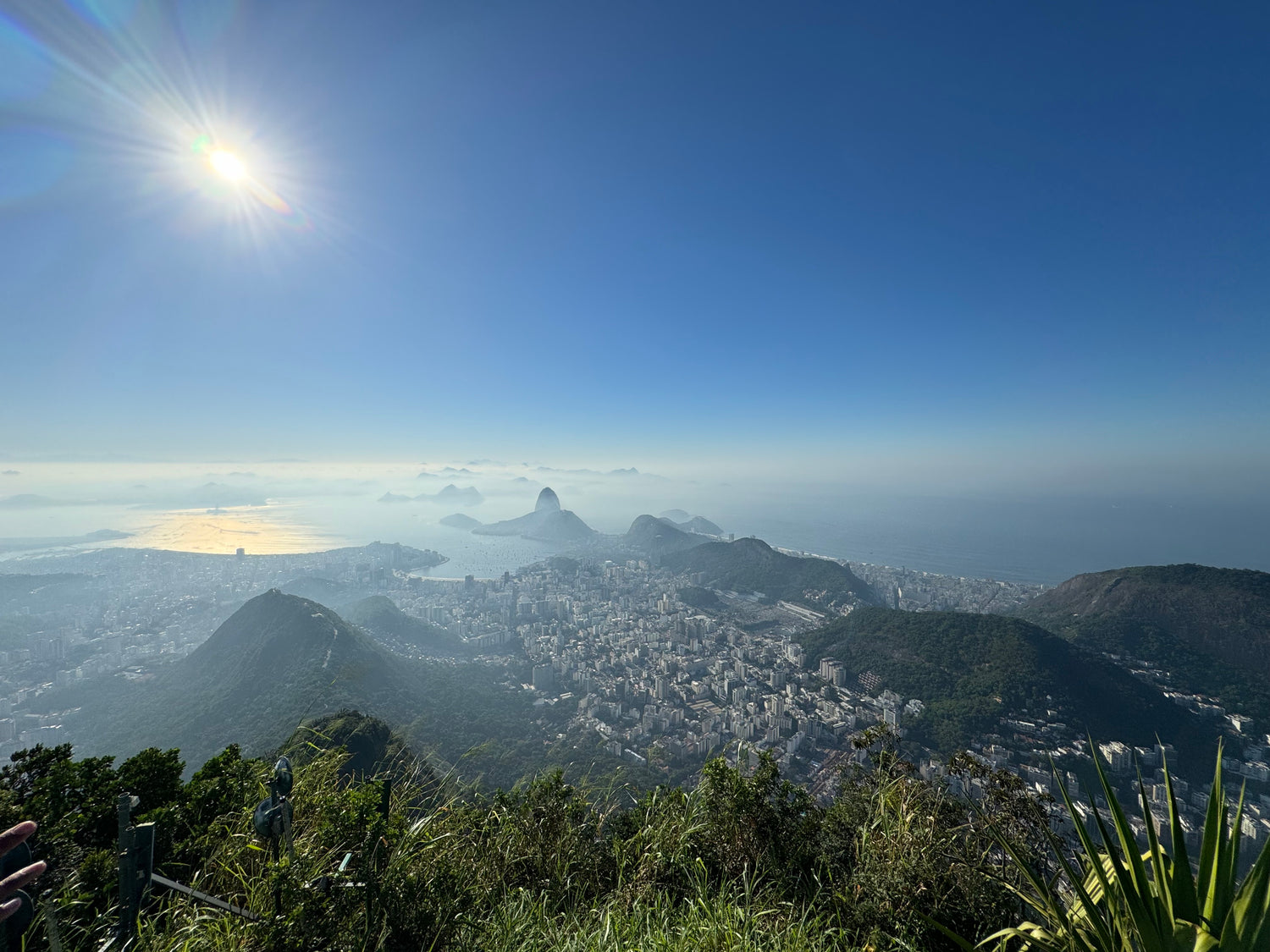 blick auf rio barsilien bergbaureise von jan spille nachhaltiger schmuck